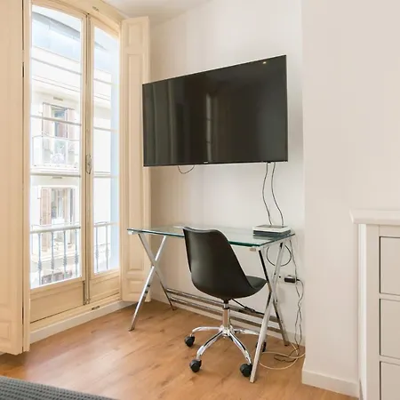 Urbe10 Plaza De La Constitucion 1 Bedroom